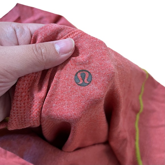 Lululemon Men Tshirt Size Large - Picture 3 of 4